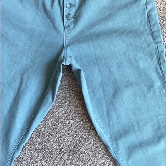 Universal Thread High Rise Cropped Jeans - Picture 7 of 10